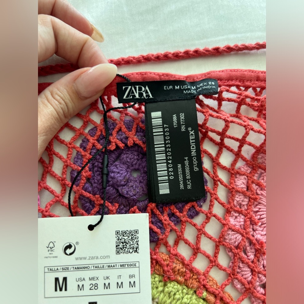 - NWT ZARA BLOG FAVE CROCHET knit ecru pink/red FLORAL mini SKIRT size M - Picture 12 of 16